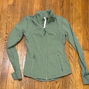 Lululemon Define Jacket nulu 2016 older style desert olive Size 6